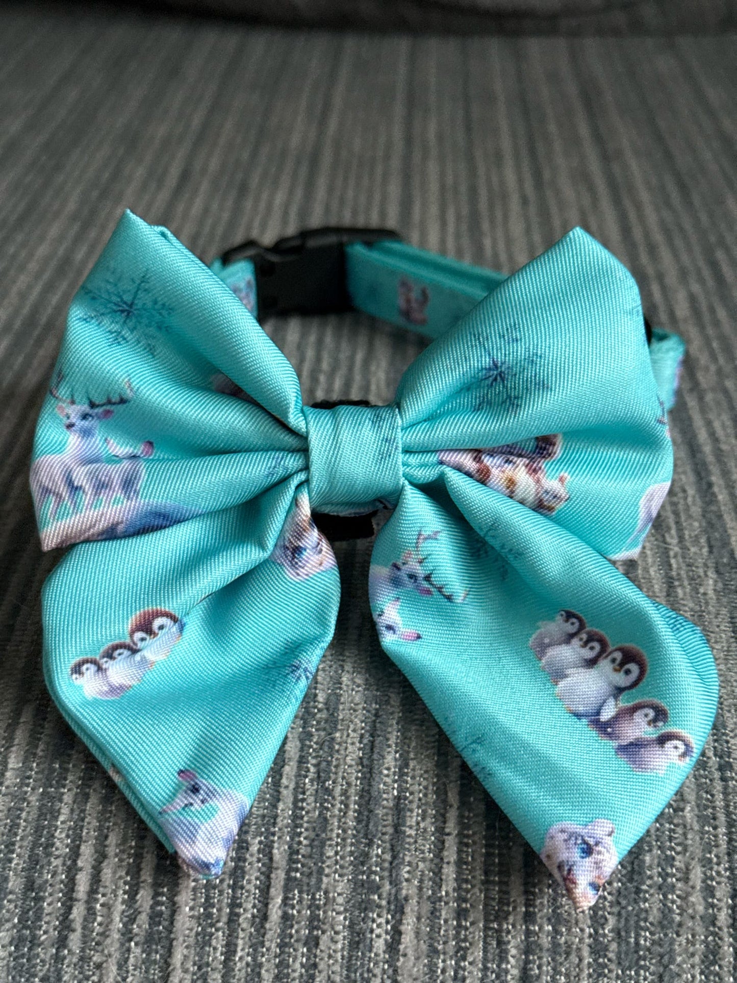 Glacier Glimmer Sailor Bow