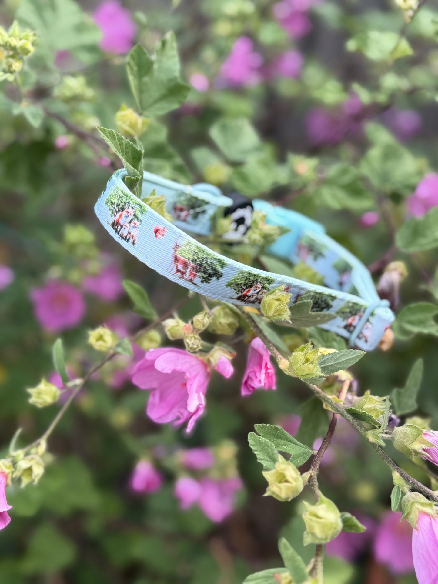 Paws of the forest Collar